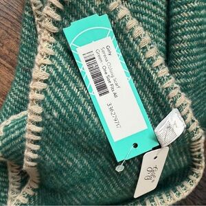 Green and gold oblong scarf by Girly